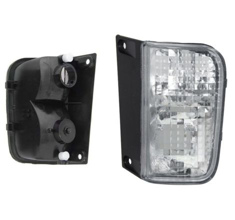 Luz de marcha atrás trasera derecha Nissan Primastar 2001-2009